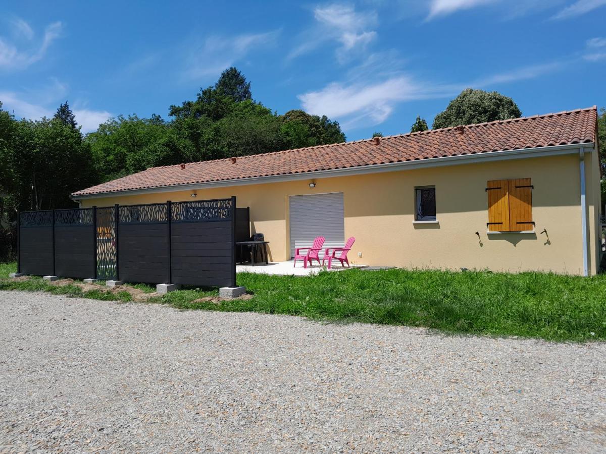 Lumineuse maison neuve, cosy,67m², 2 Chambres/6 couchages 1km Lac, 200m du bourg. Vue paisible, sur la nature Saint-Pardoux-lʼOrtigier Extérieur photo